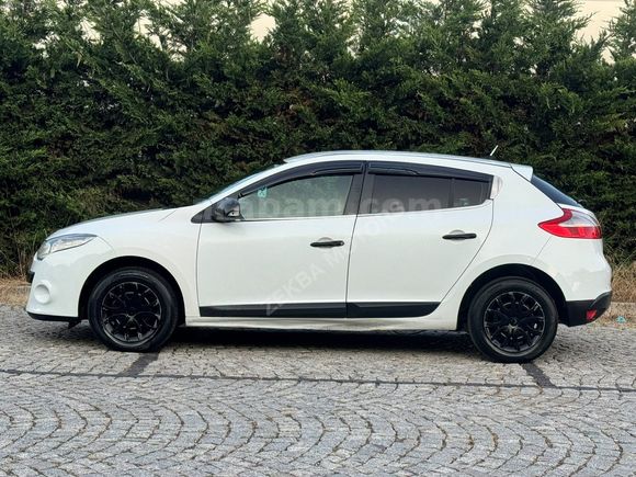 2011 RENAULT MEGANE 3 1.5 DCİ MANUEL