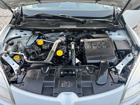 2011 RENAULT MEGANE 3 1.5 DCİ MANUEL