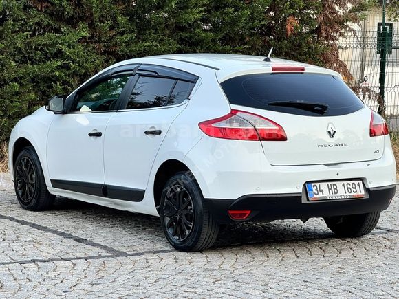 2011 RENAULT MEGANE 3 1.5 DCİ MANUEL