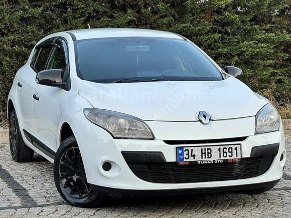 2011 RENAULT MEGANE 3 1.5 DCİ MANUEL