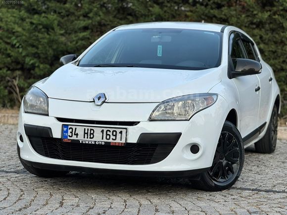 2011 RENAULT MEGANE 3 1.5 DCİ MANUEL