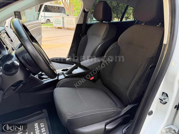 2017 Çıkışlı Renault Megane 1.5 dCi - Joy - Karta 12 Taksit