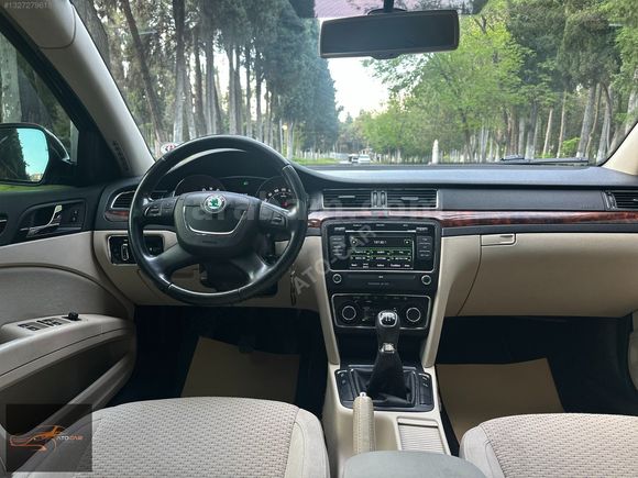 ATO-CAR'DAN 2013 SKODA SUPERB 1.6TDİ 105HP ELEGANCE MANUEL