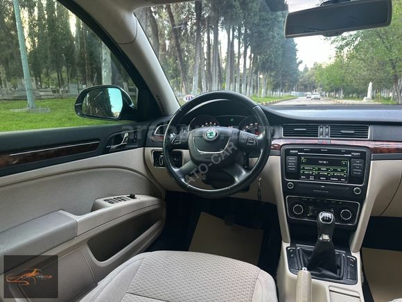 ATO-CAR'DAN 2013 SKODA SUPERB 1.6TDİ 105HP ELEGANCE MANUEL