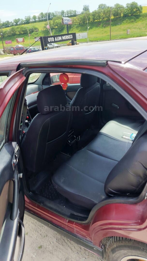 Sahibinden Alfa Romeo 146 1.4 TS 1999 Model Tekirdağ 268.000 km Kırmızı 3