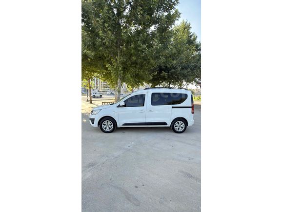 Sahibinden Renault Express Combi 1.5 BlueDCI Touch 2023 Model 