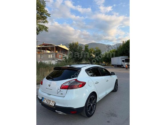 MEGAN3 1.5 DCİ 110 HP SANRUFF TOM EKRAN