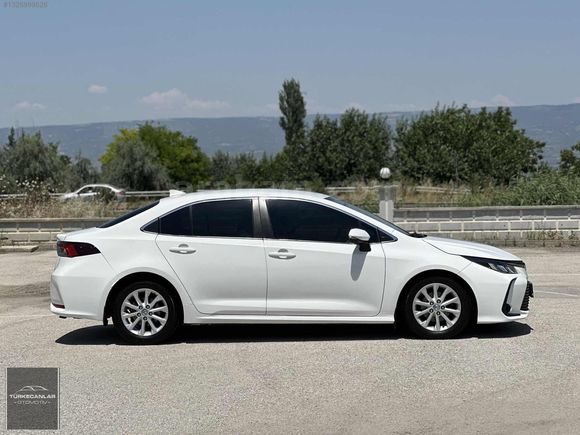 TÜRKECANLAR'DAN 2021 COROLLA TAM OTOMATİK VİTES