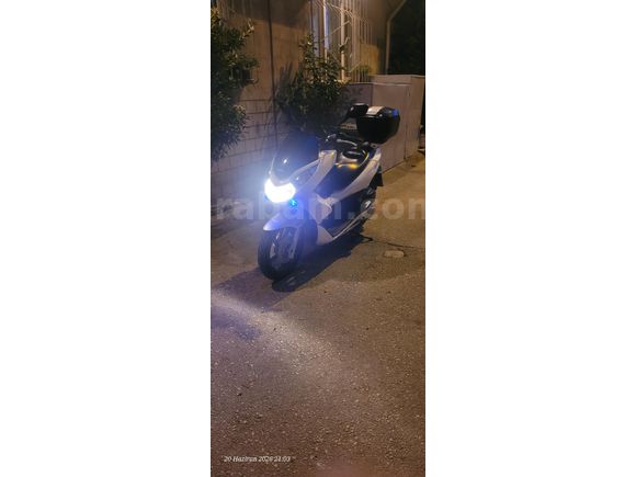 Honda Pcx 125  42100 kl