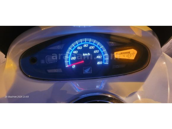 Honda Pcx 125  42100 kl