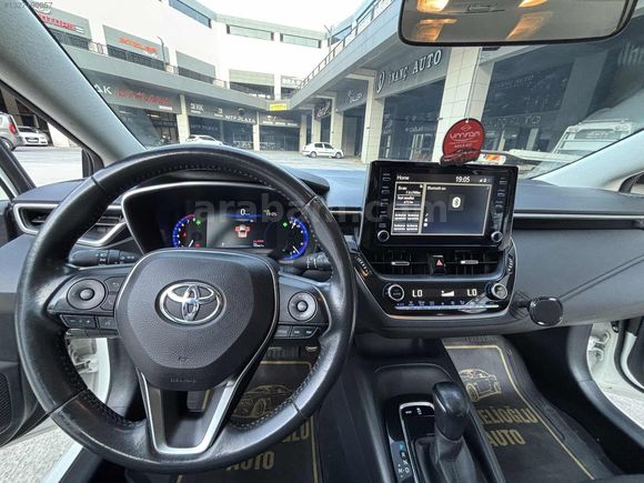 COROLLA 1.5 DREAM 2022 MODEL 183.000 KM ÇİZİKSİZ EMSALSİZ