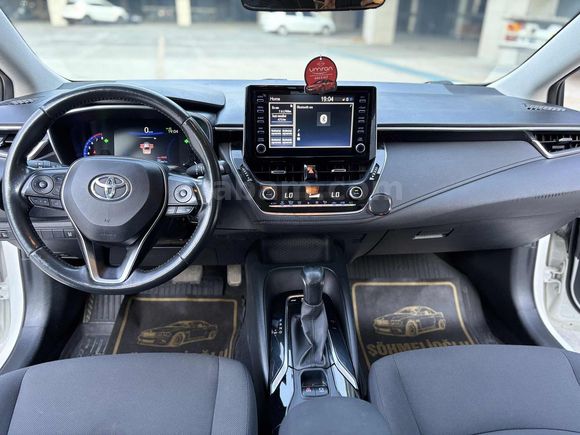 COROLLA 1.5 DREAM 2022 MODEL 183.000 KM ÇİZİKSİZ EMSALSİZ