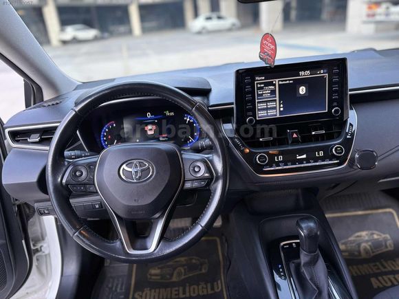 COROLLA 1.5 DREAM 2022 MODEL 183.000 KM ÇİZİKSİZ EMSALSİZ