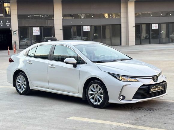 COROLLA 1.5 DREAM 2022 MODEL 183.000 KM ÇİZİKSİZ EMSALSİZ