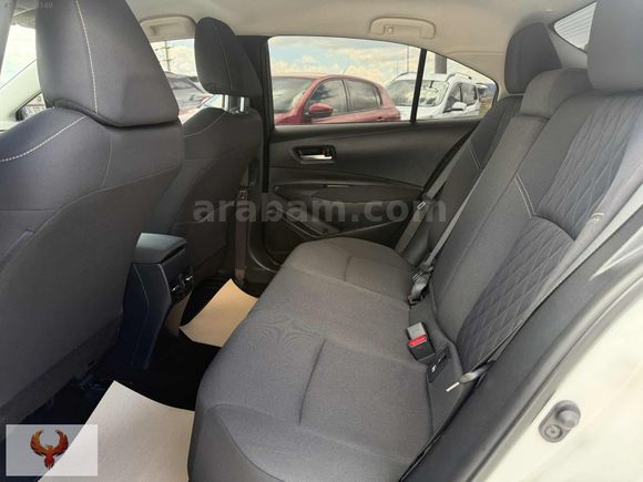 2022-COROLLA-1.5 DREAM-46'BİN KMDE-%20 FATURALI