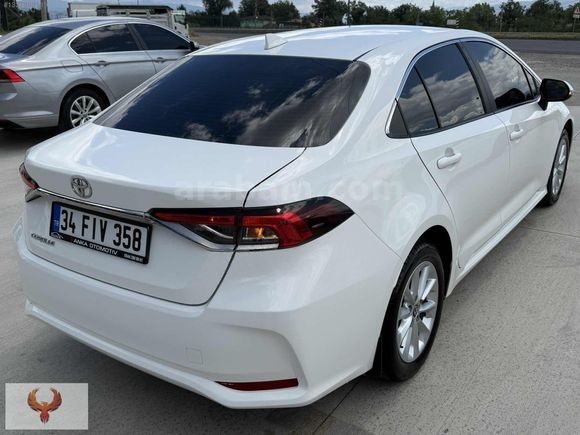 2022-COROLLA-1.5 DREAM-46'BİN KMDE-%20 FATURALI