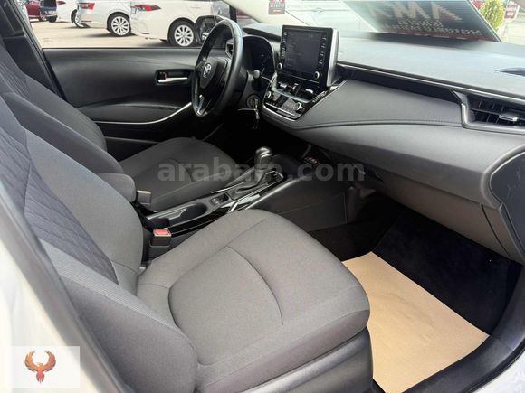 2022-COROLLA-1.5 DREAM-46'BİN KMDE-%20 FATURALI