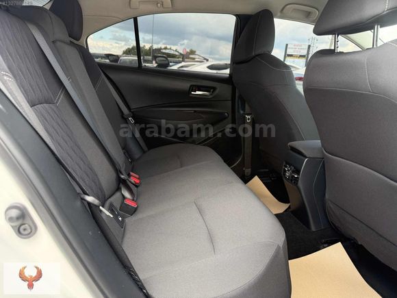 2022-COROLLA-1.5 DREAM-46'BİN KMDE-%20 FATURALI