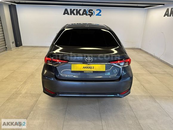 AKKAŞ 2'DEN TOYOTA COROLLA 1.5 DREAM