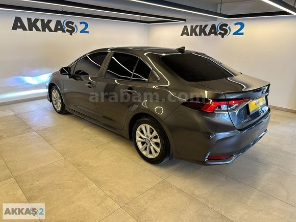 AKKAŞ 2'DEN TOYOTA COROLLA 1.5 DREAM