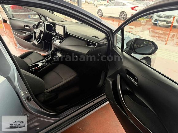2023 COROLLA 1,5 DREAM MULTIDIRIVE S 125 HP 10 İLERİ 32,000KM