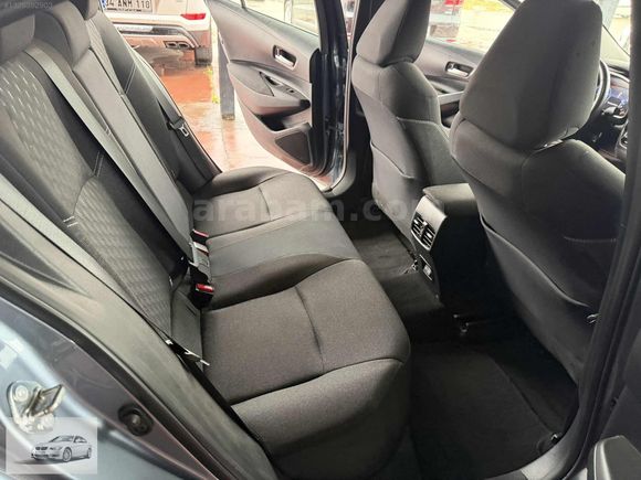 2023 COROLLA 1,5 DREAM MULTIDIRIVE S 125 HP 10 İLERİ 32,000KM