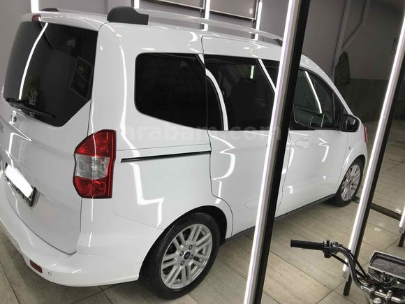 Sahibinden Ford Tourneo Courier 1.6 TDCi Titanium Plus 2017 Model 