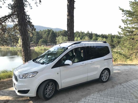 Sahibinden Ford Tourneo Courier 1.6 TDCi Titanium Plus 2017 Model 