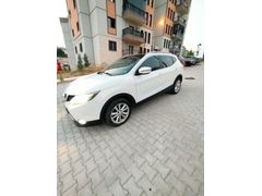 Sahibinden Nissan Qashqai 1.2 DIG-T Tekna Sky Pack 2014 Model