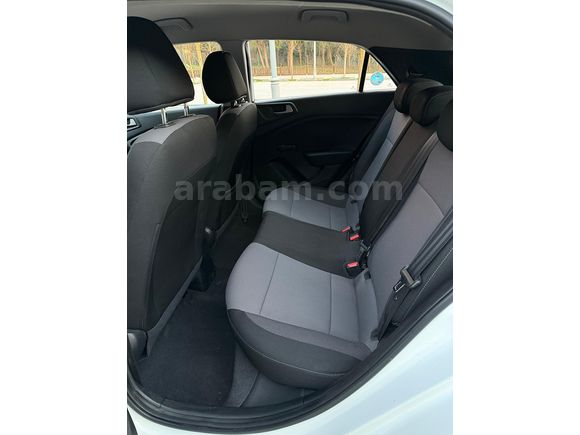 74 binde Hyundai i20 1.2 MPI Jump 2017 Model 