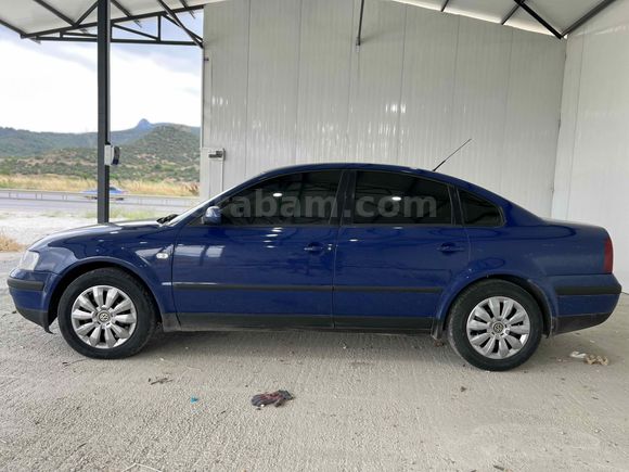 Sahibinden Volkswagen Passat 1.8 BASİC 1999 Model  468.335 km Mavi