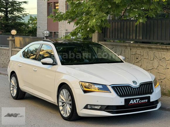 2016 MODEL 1.6 TDİ CAM TAVAN 4KOLTUK ISITMA SUPERB