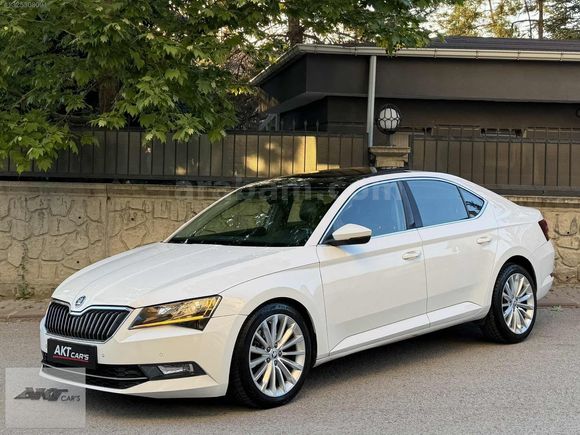 2016 MODEL 1.6 TDİ CAM TAVAN 4KOLTUK ISITMA SUPERB