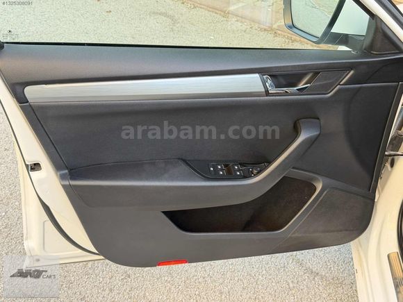 2016 MODEL 1.6 TDİ CAM TAVAN 4KOLTUK ISITMA SUPERB