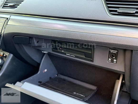 2016 MODEL 1.6 TDİ CAM TAVAN 4KOLTUK ISITMA SUPERB