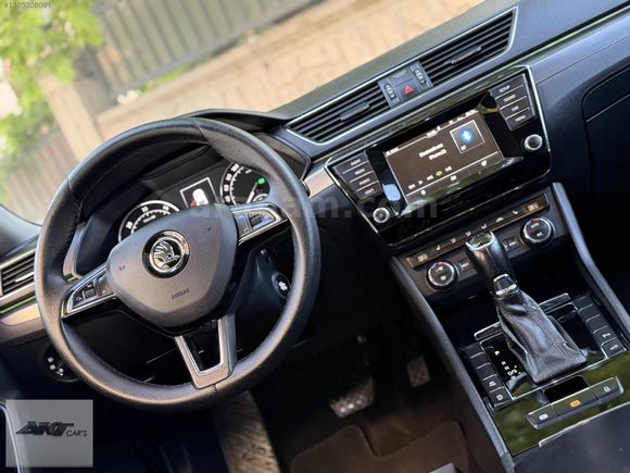 2016 MODEL 1.6 TDİ CAM TAVAN 4KOLTUK ISITMA SUPERB