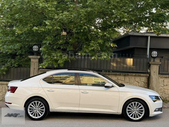 2016 MODEL 1.6 TDİ CAM TAVAN 4KOLTUK ISITMA SUPERB