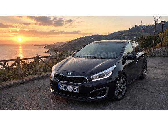 Sahibinden Kia Ceed 1.6 CRDi Concept Plus 2016 Model 