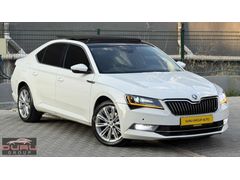 DURU GROUP'TAN SKODA SÜPER B SUNROOF İÇİ BEJ HYLT EKRAN