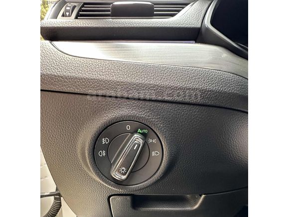 PREMİUM'DAN PRESTİGE SKODA SUPERB DÜŞÜK KM 193 BİN