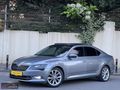SUPERB CAM TAVAN LANSMAN RENK 169 BİN KM