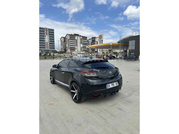 Sahibinden Renault Megane 1.5 dCi Dynamique 2010 Model  277.000 km Siyah