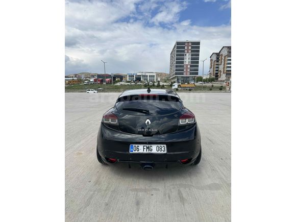 Sahibinden Renault Megane 1.5 dCi Dynamique 2010 Model  277.000 km Siyah