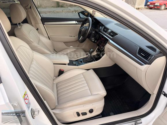 /SEVİM AUTO'DAN/2017 SKODA SÜPERB CAM TAVAN DERİ KOLTK PRESTİGE!
