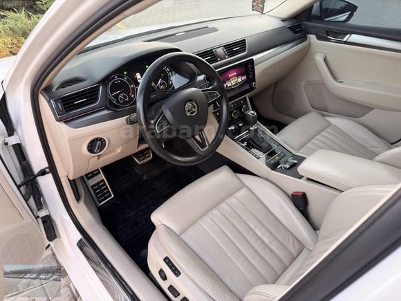 /SEVİM AUTO'DAN/2017 SKODA SÜPERB CAM TAVAN DERİ KOLTK PRESTİGE!