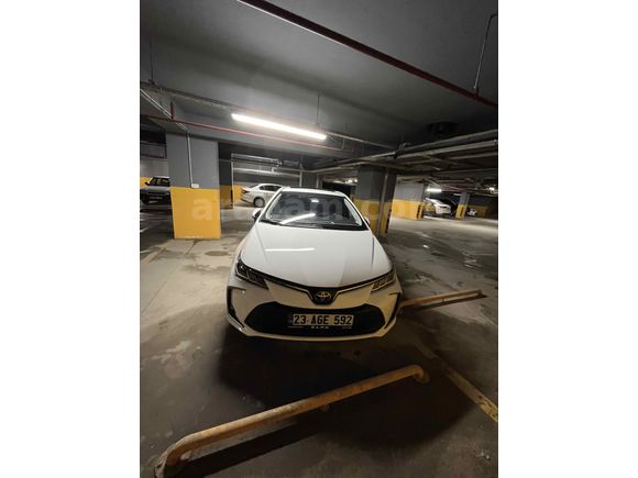 Sahibinden Toyota Corolla 1.5 Dream X-Pack 2023 Model 
