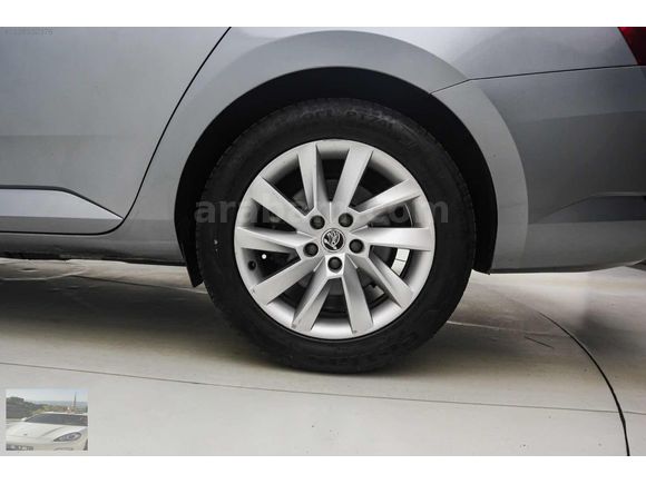 OTOBOL'DAN-MANUEL-1.6TDI-STYLE-ELEKBAGAJ-KATLANIRAYNA