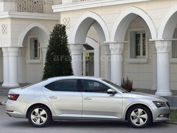 2017 SKODA SUPERB 1.6 TDI STYLE DEĞİŞENSİZ 155 BİN KİLOMETREDE