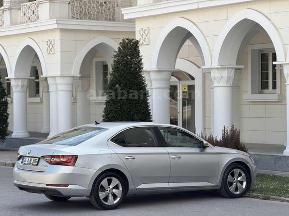 2017 SKODA SUPERB 1.6 TDI STYLE DEĞİŞENSİZ 155 BİN KİLOMETREDE