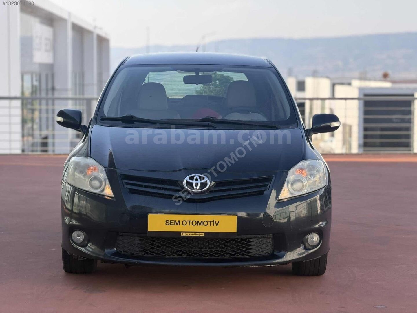 Galeriden Toyota Auris 1.4 D-4D Comfort Extra 2012 Model Denizli 246.000 km Siyah 4